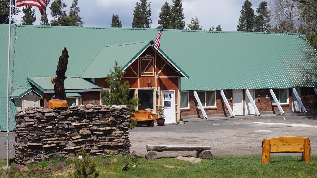 Eagle Crater Lake Inn Chemult Bagian luar foto