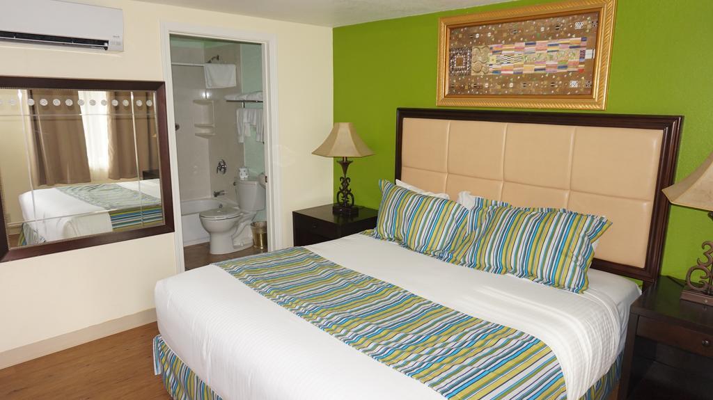 Eagle Crater Lake Inn Chemult Bagian luar foto