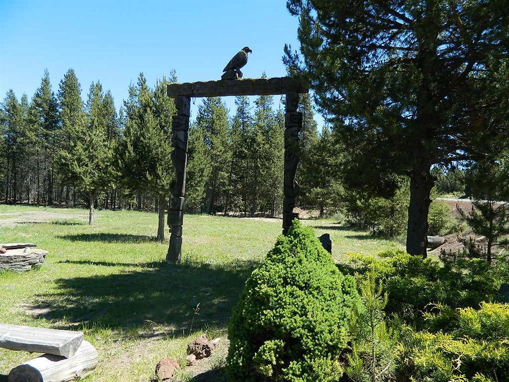 Eagle Crater Lake Inn Chemult Bagian luar foto
