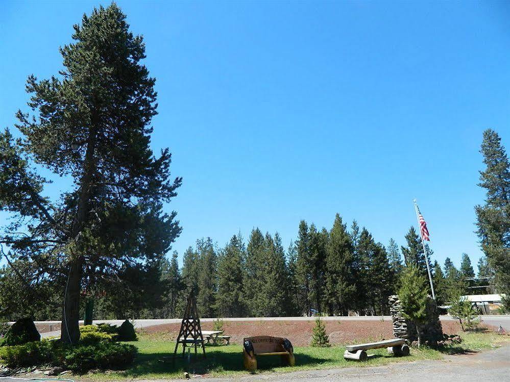 Eagle Crater Lake Inn Chemult Bagian luar foto